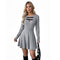 Robe courte en maille tricotée grise, col montant et manches longues – Coupe slim taille haute