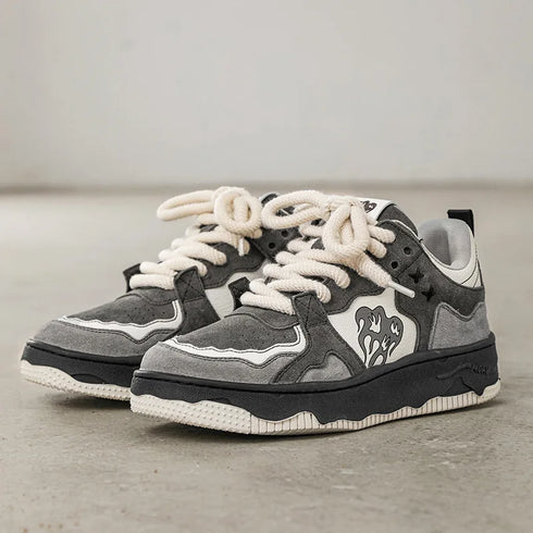 Women Shoes Men Retro Hip-hop Punk Goth Volcano Skateboard Shoes Fashion Sneakers Couple Students Outdoor Sports Casual Shoe