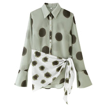 Détail produit — Robe style chemise avec foulard triangulaire – Longue, manches longues