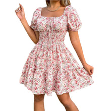 Vue produit — Robe caraco mi-longue ajustée à fleurs – Col carré, style frais et mignon