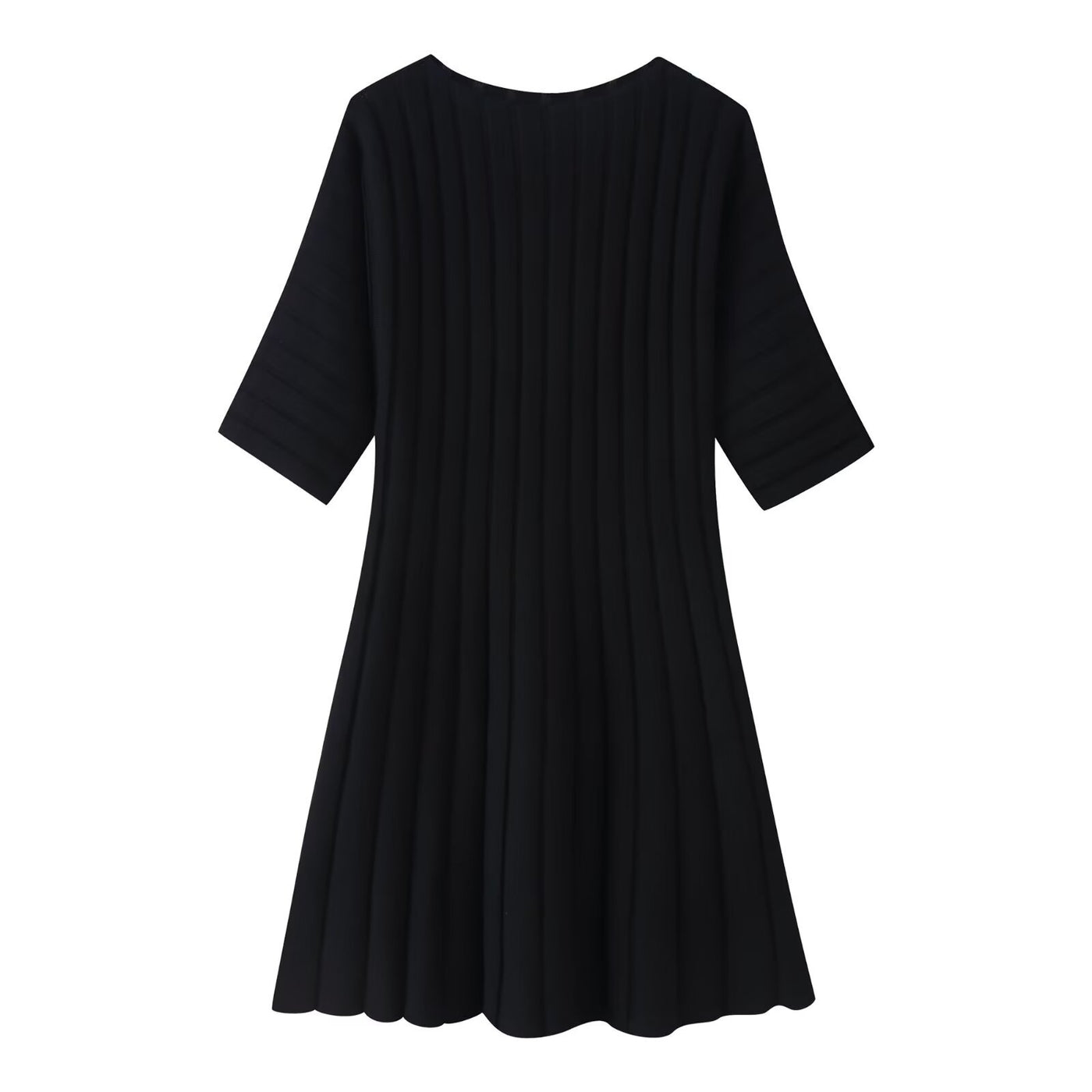 Simple and slimming short sleeved knitted dress — Détail produit