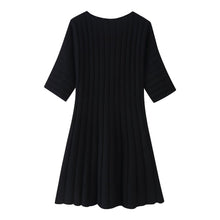 Détail produit — Simple and slimming short sleeved knitted dress