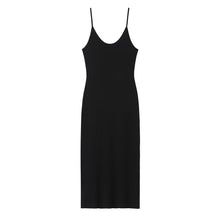 Vue produit — Hot girl knitted camisole wrapped buttocks long skirt