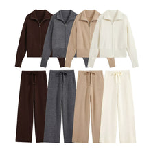 Détail produit — Zipper large collar knitted sweater+pants set for women
