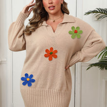 Vue produit — Robe pull grande taille, col polo, broderie florale colorée assemblée – Streetwear manches longues