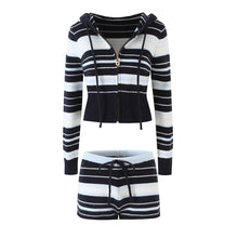 Détail produit — Striped Knit Zip-Up Cardigan & Low Waist Bodycon Shorts Two-Piece Set