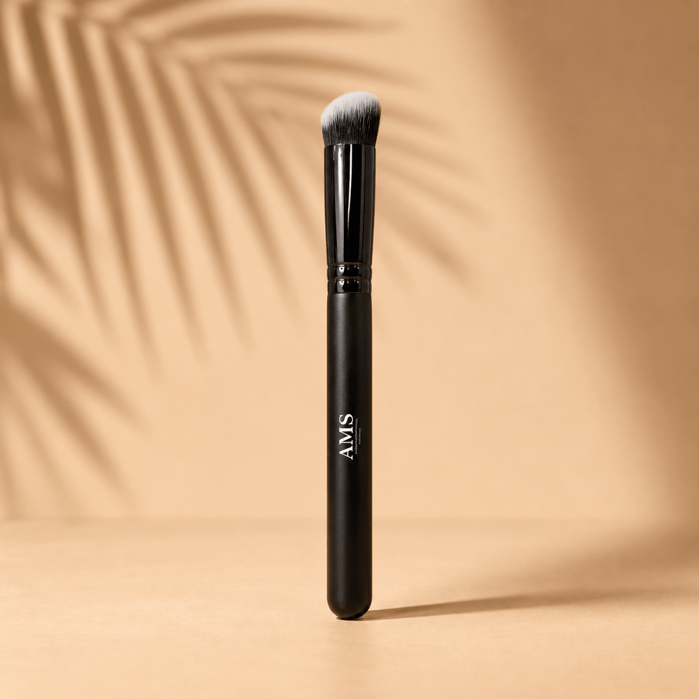 AMS Large Blurrer Brush - Professional Concealer Blending Brush - AMS Cosmetics