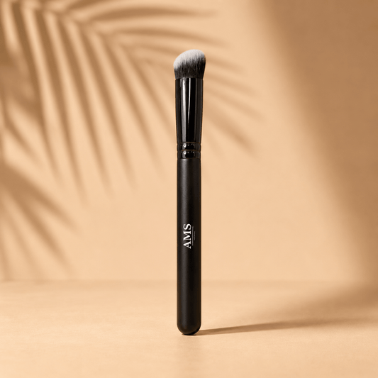 AMS Large Blurrer Brush - Professional Concealer Blending Brush - AMS Cosmetics