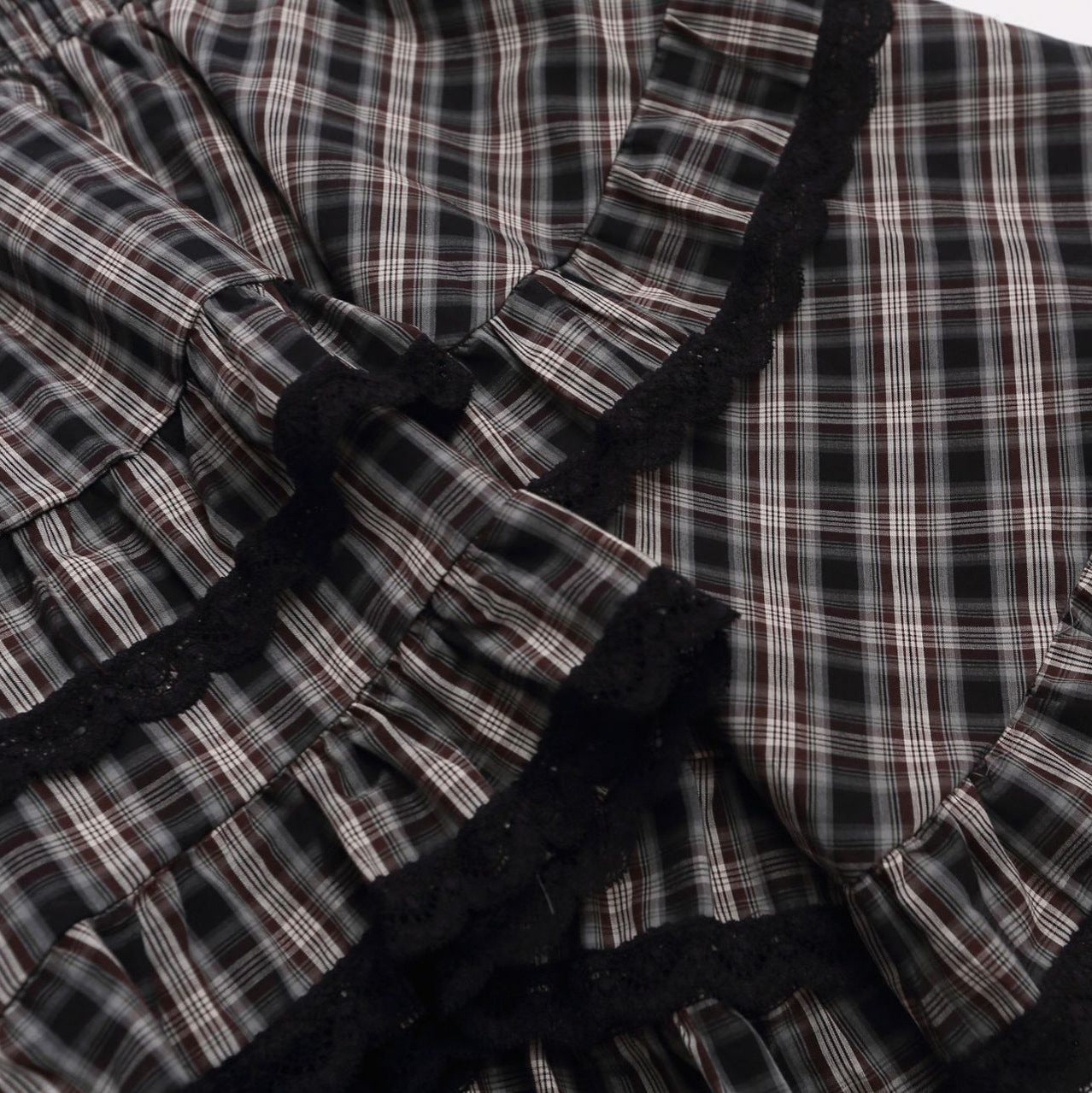 Heavy Black Lace Patchwork Plaid Skirt, Layered Ruffle Versatile Mini Skirt — Détail produit