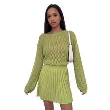 Détail produit — Hollow-out Knit Two-Piece Set Women Relaxed Sweater Pleated Mini Skirt