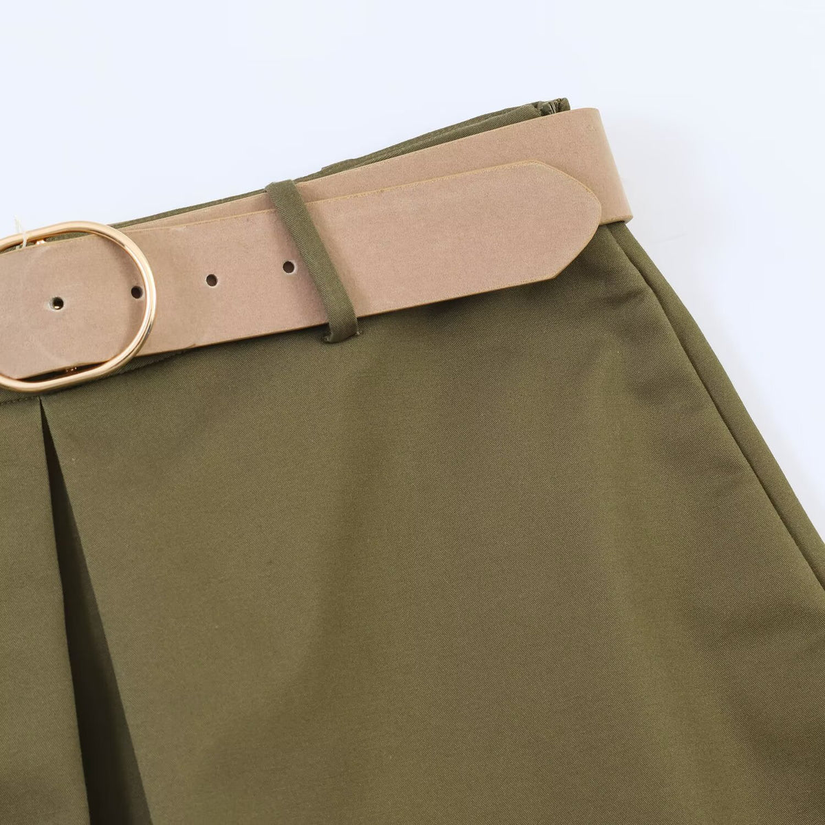 Commuting style with belt skirt and pants