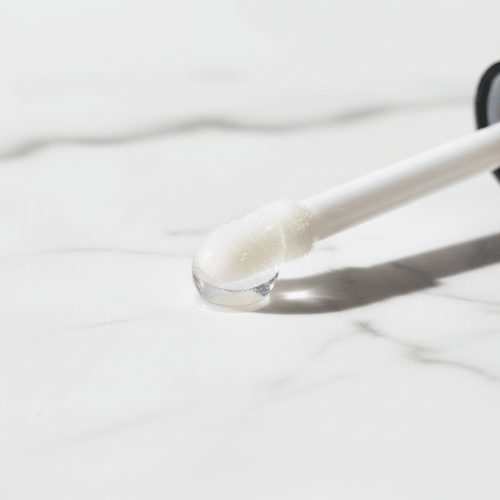 AMS Cosmetics – Clear Gloss Droplet Light Refraction