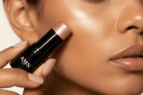 AMS Highlighter Stick Or Rose - Application Pommettes Brow Bone Glow Champagne Or Rose Éthéré